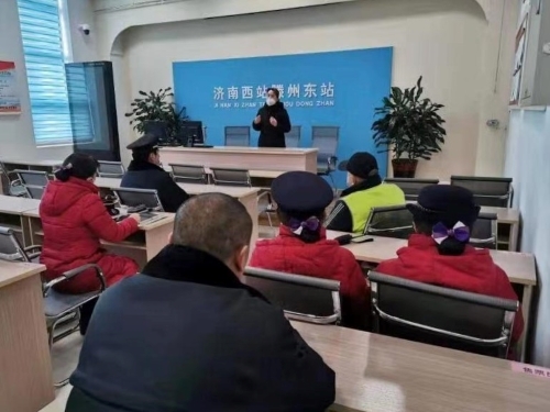 滕州市东沙河镇科协副主席、镇卫生院副院长邱四侠.jpg
